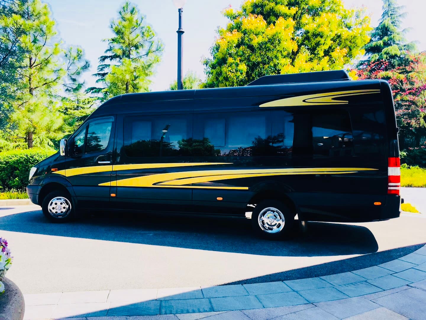 Mercedes-Benz Vito 9-Seater